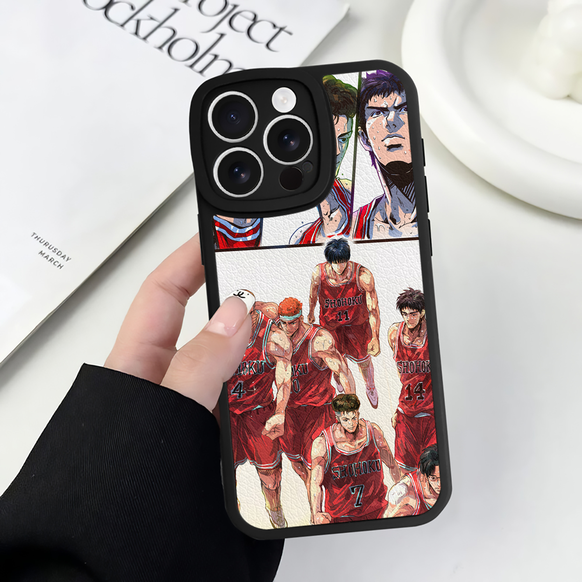 （画像用） SLAM DUNK／スラムダンク 【iPhone 16シリーズ対応】シリコンスマホケース（レザー調） 材質：シリコン